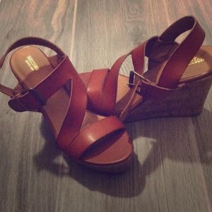 Brown wedges